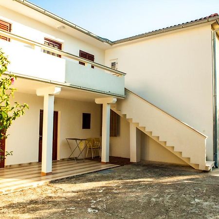 נובליה Apartments Alma מראה חיצוני תמונה