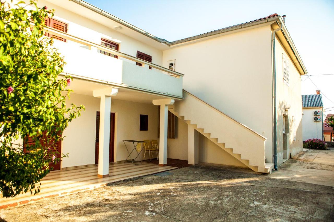 נובליה Apartments Alma מראה חיצוני תמונה