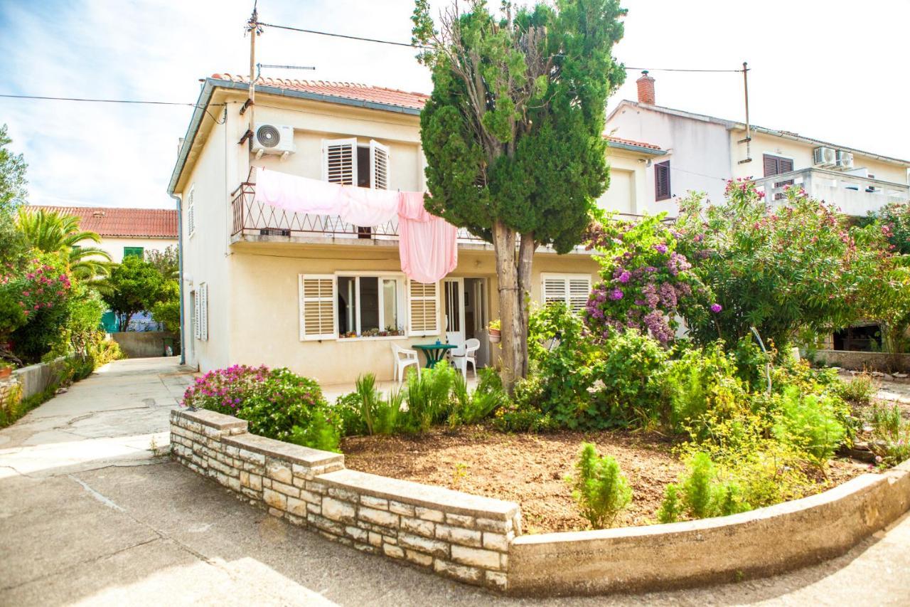 נובליה Apartments Alma מראה חיצוני תמונה