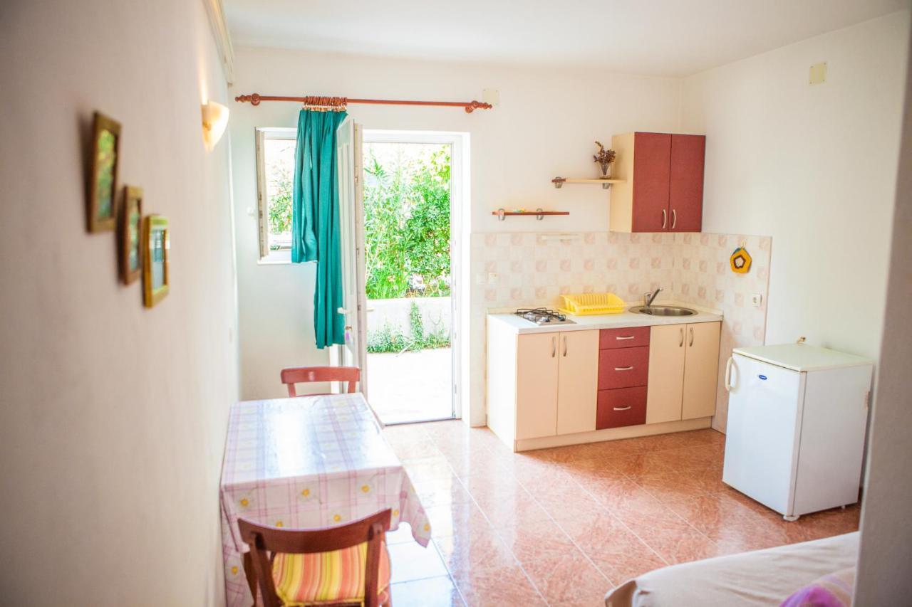 נובליה Apartments Alma מראה חיצוני תמונה