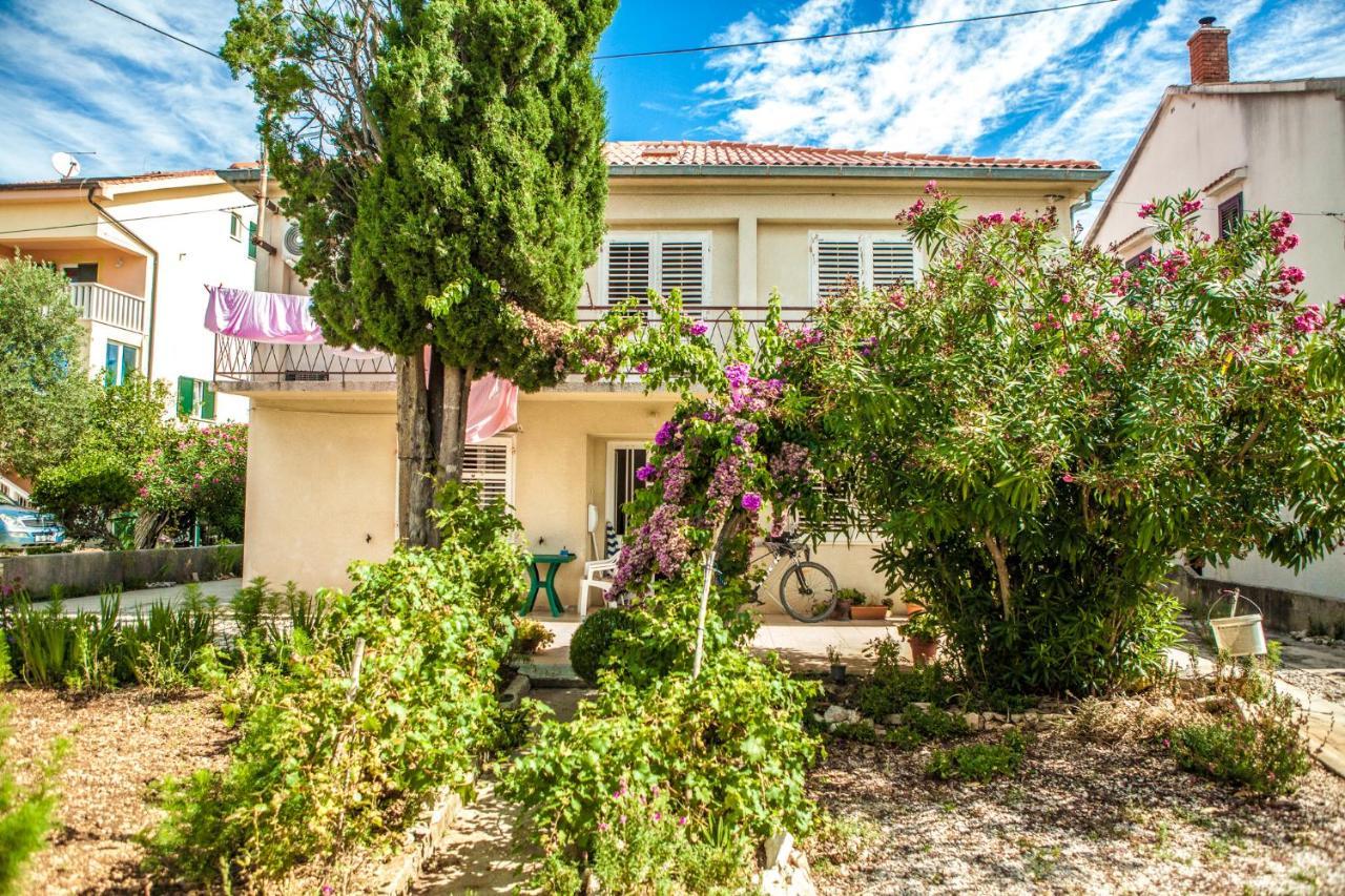 נובליה Apartments Alma מראה חיצוני תמונה