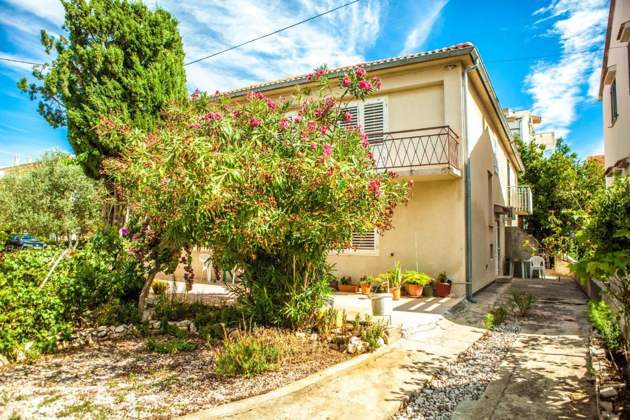 נובליה Apartments Alma מראה חיצוני תמונה