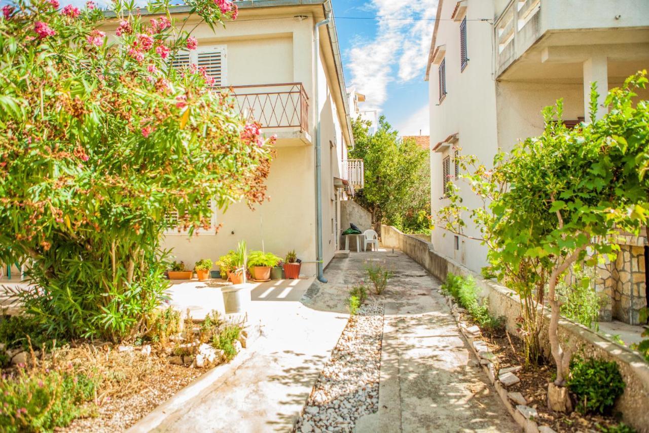 נובליה Apartments Alma מראה חיצוני תמונה
